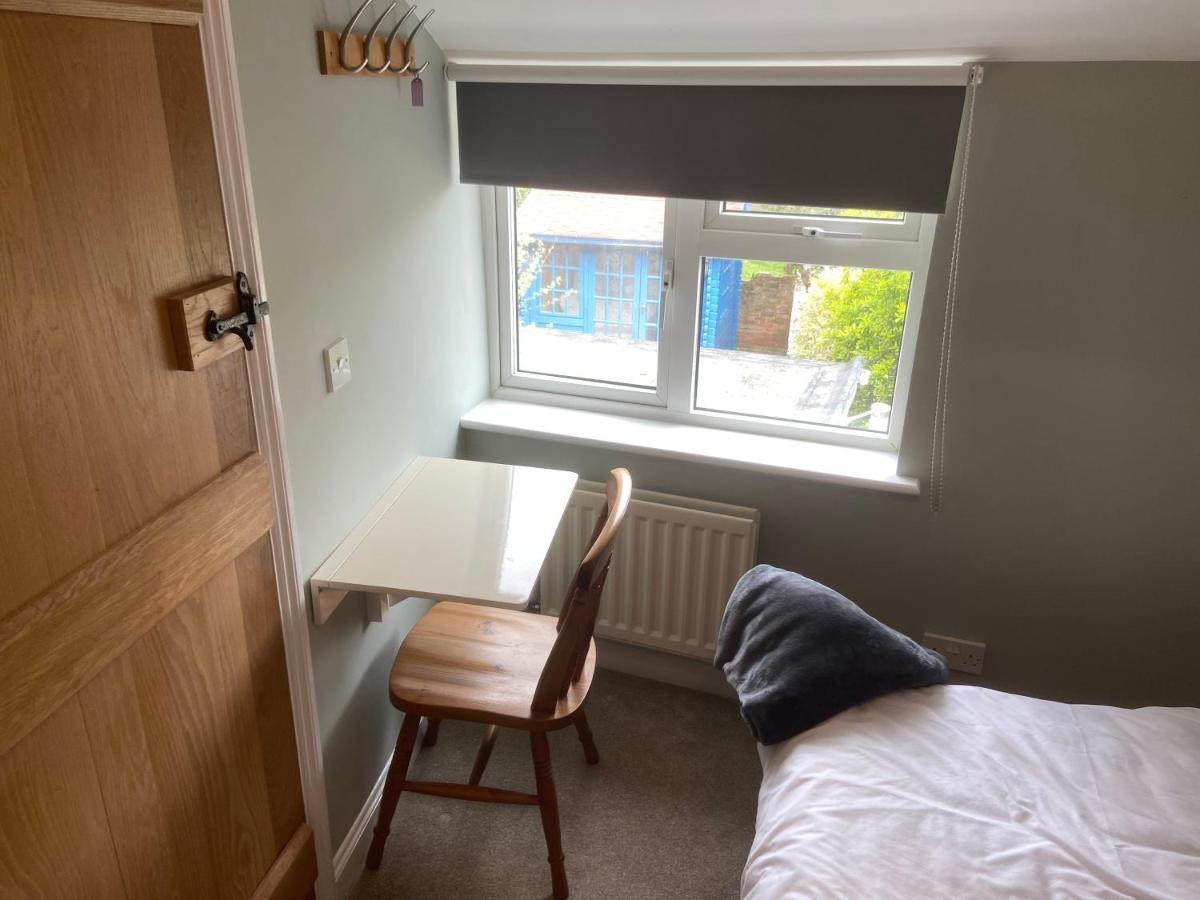 Woodbridge - Cosy Little 2-Bed Cottage エクステリア 写真